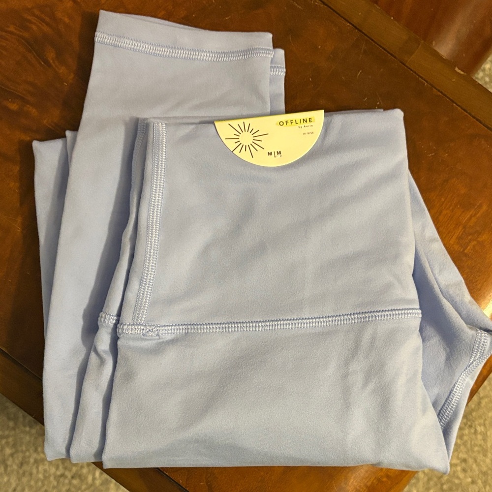 NWT sz M Light Blue OFFLINE Leggings